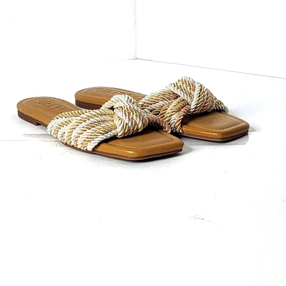 Gianni Bini Women's Penni Tan & White Corded Knot Flat Sandal Size 6.5